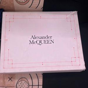 Alexander McQueen work 3 times come wit everything size 42 Great condition